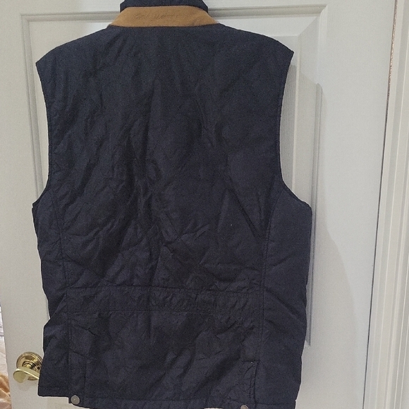 Men's Tommy Bahama Navy Quilted Vest - Picture 8 of 8